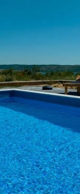 Apartmanok Családok Részére Medencével Rtina - Stosici, Zadar - 21450 Rtina - Stošići