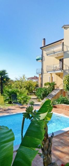 Apartmanok Családok Részére Medencével Valica Umag - 21926