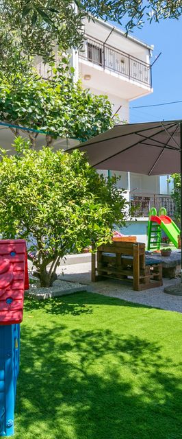 Apartmanok Parkolóhellyel Kastel Stafilic, Kastela - 21948 Kaštel Štafilić