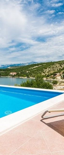 Apartmanok Családok Részére Medencével Krusevo, Novigrad - 21980 Kruševo