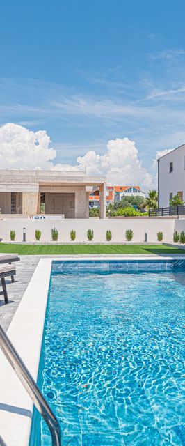 Nyaralóház Medencével Vodice - 21991