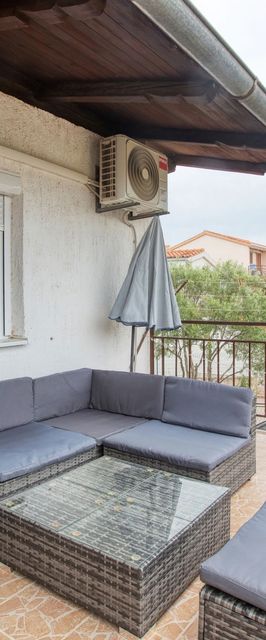 Apartmanok Parkolóhellyel Rogoznica - 22143