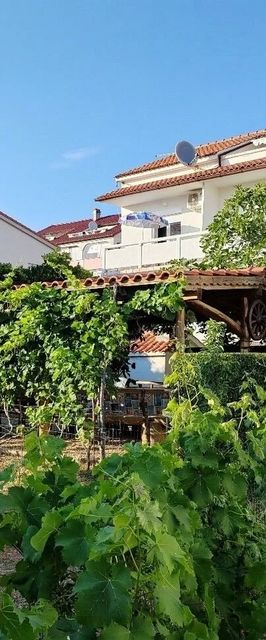 Apartmanok Parkolóhellyel Barbat, Rab - 22217 Barbat