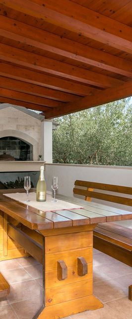 Nyaralóház Parkolóhellyel Mirca, Brac - 22257 Mirca