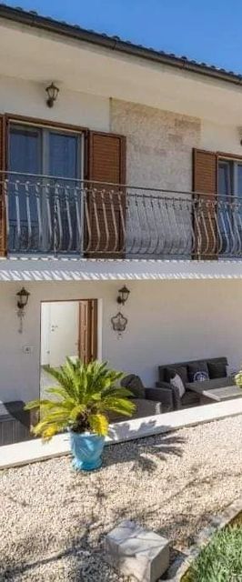 Apartmanok Parkolóhellyel Pula - 22308