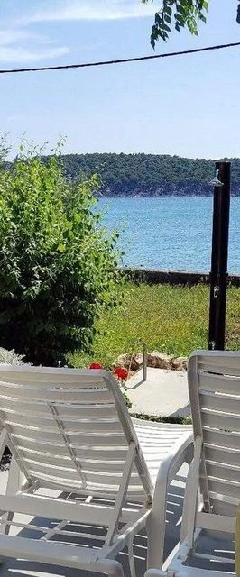 Családi Apartmanok A Tenger Mellett Barbat, Rab - 22360 Barbat