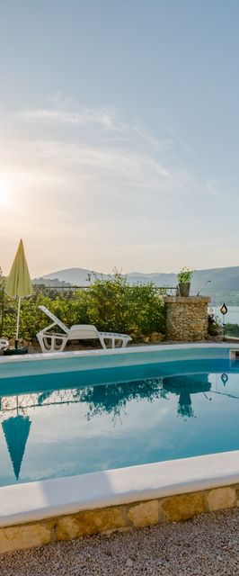 Apartmanok Családok Részére Medencével Mastrinka, Ciovo - 22372 Mastrinka