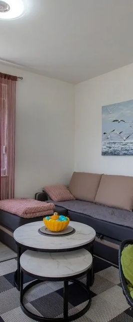 Apartmanok Parkolóhellyel Kastel Stari, Kastela - 22590 Kaštel Stari