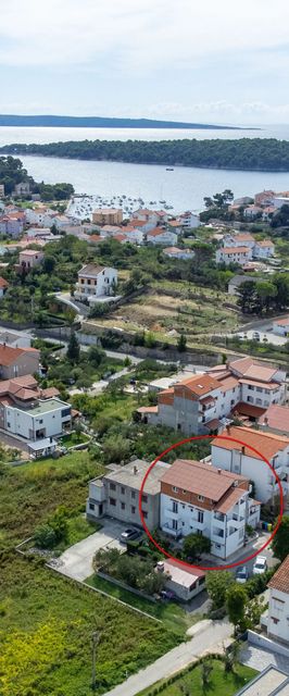 Apartmanok Parkolóhellyel Palit, Rab - 22676 Palit