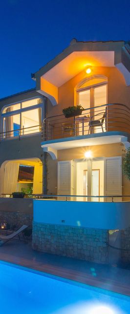 Ház Családok Részére Medencével A Tenger Mellett Sevid, Trogir - 22724 Sevid