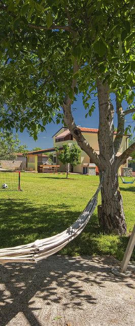 Ház Családok Részére Parkolóhellyel Pula - 22738