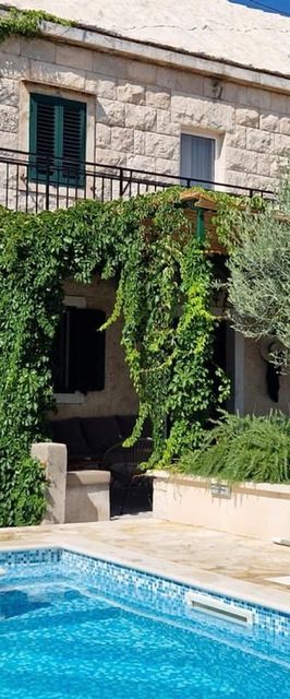 Nyaralóház Medencével Selca, Brac - 22845 Selca