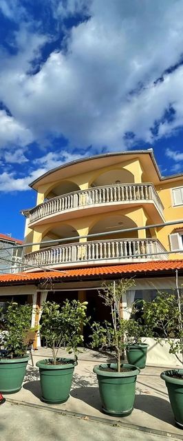 Apartments Neptun with Sea View Silo