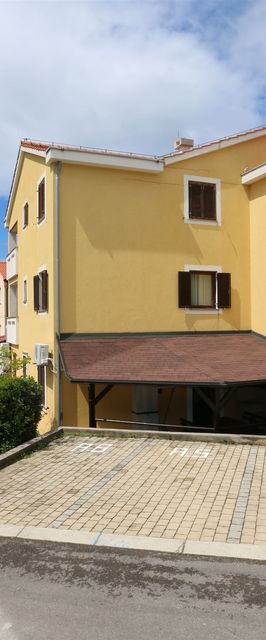 Apartment Bensak Klimno