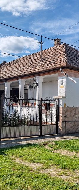 Diófa Vendégház Cserépfalu