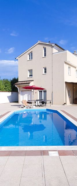 Villa Spacious Zminj