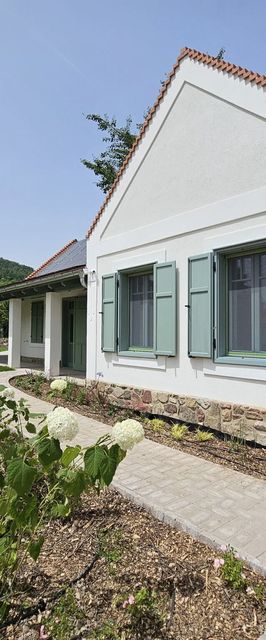 Kövirózsa Porta Vendégház Mindszentkálla