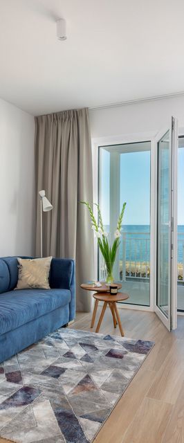 Bulwar Zachodzącego Słońca 2/107