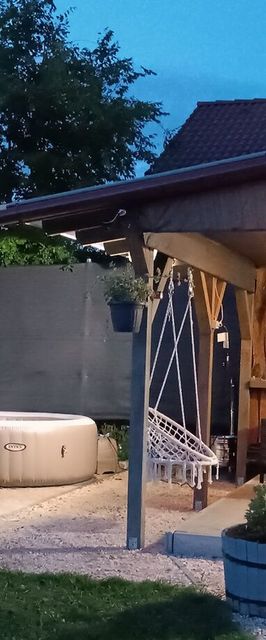 Lebegő Falu Vendégház Oroszlány