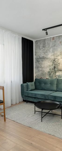 Os. Piastowskie 100/58