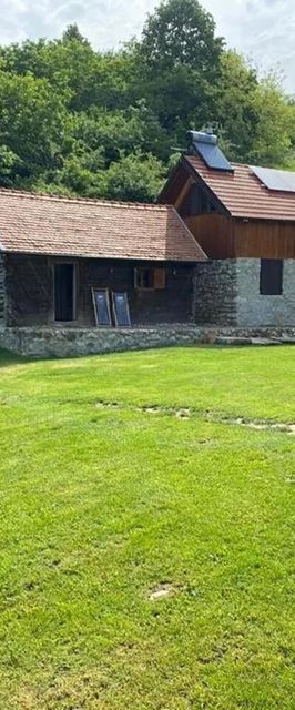 Salaš u Bregu în Cheile Carașului Carașova