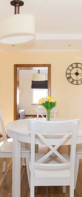 Dom Bursztyn Parter / EG