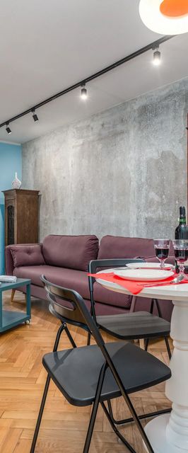 Pl. Dąbrowskiego 12/84