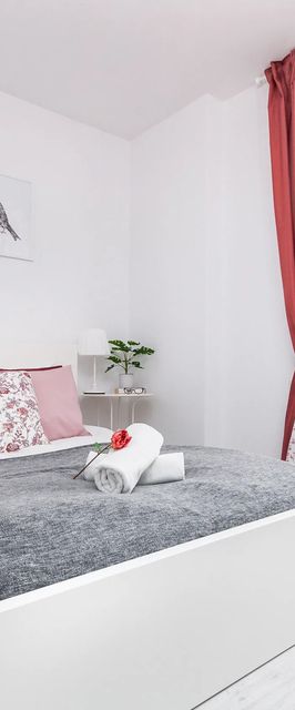 Świętokrzyska 32/16