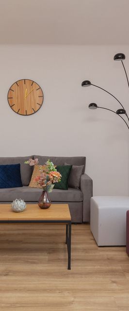 Pl. Dąbrowskiego 5/17