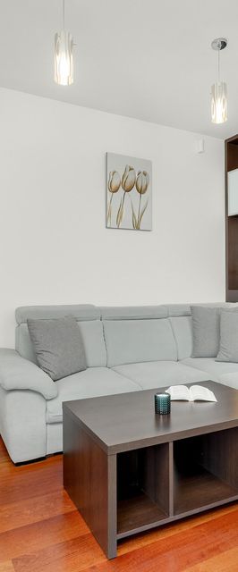 Słomczyńskiego 20/17