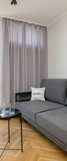 Al. Jana Pawła II 20/1218^