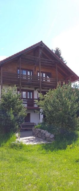 Alpesi kulcsos ház Izvoru Mureșului