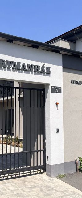 Várkapu Apartmanok Gyula