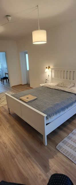 Kislakás a Béke téren Esztergom