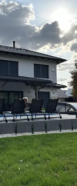 Feketebárány Apartman Abádszalók