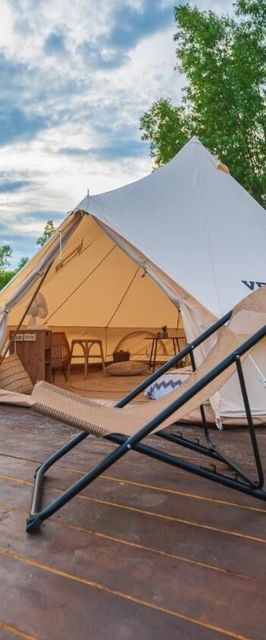 Glamping La Octav Târpeşti