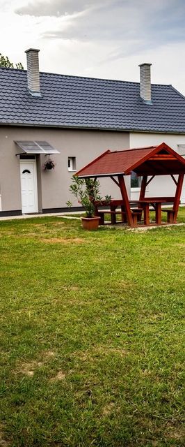 Csörnyeföld Vendégháza