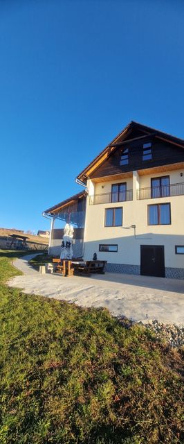 Cabana Alpina Jina Dobra