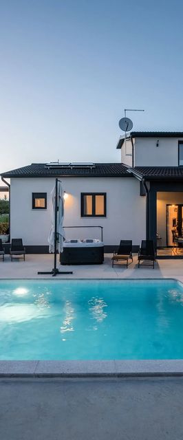 Villa Jasminka s bazenom i whirlpool-om Kastelir