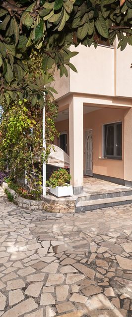 Apartments Sara Rogoznica