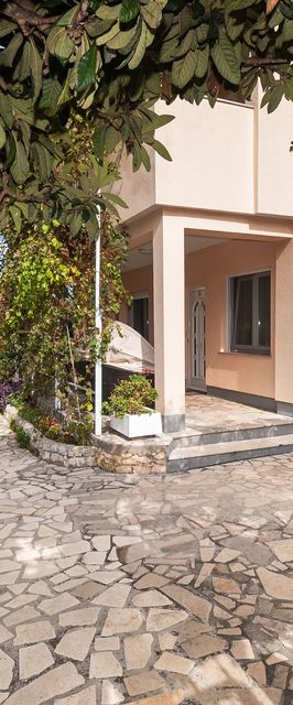 Apartments Sara Rogoznica