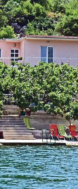 Apartman Ploče - CDR204