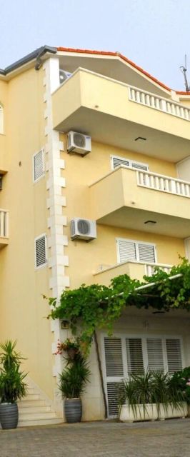 Apartments Ivi Makarska