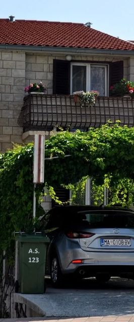 Apartments and Rooms Ljuba Makarska