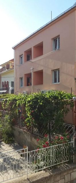 Apartments Edvard Split