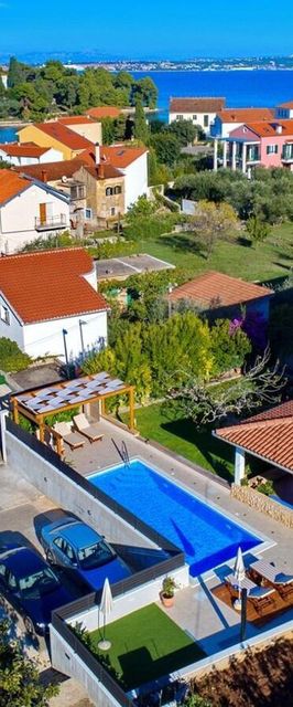 Apartments Sora Preko