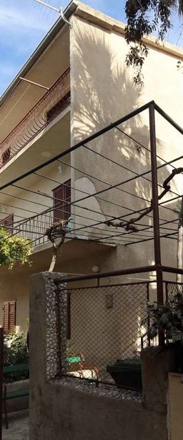 Apartments and Room Goran Makarska