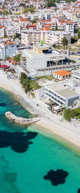 Apartments and Rooms Robi Podstrana