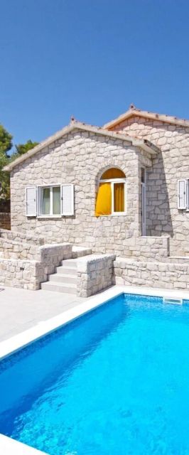 House Tonko Postira