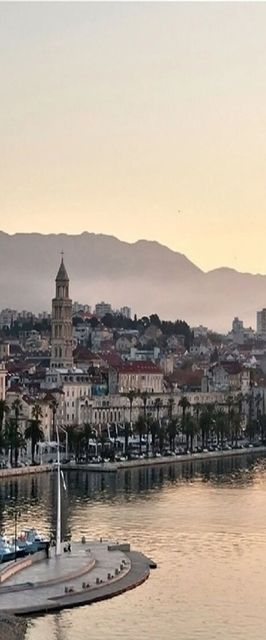 Apartment Happy Split